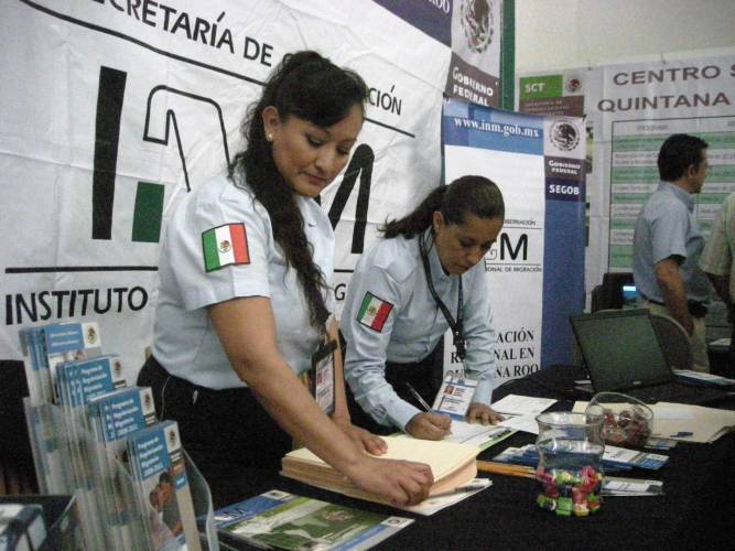 Extranjeros ilegales en Playa del Carmen piden ser repatriados