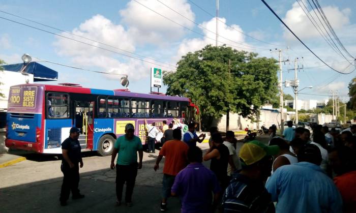 Finaliza el paro laboral de Autocar