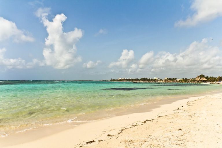 Crece arribo de turistas internacionales