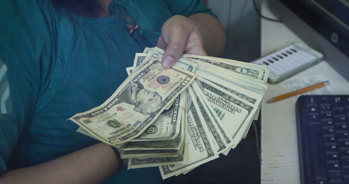 Dólar finaliza en 19.14 por uno y el peso se confirma como la peor de 150 monedas del mundo