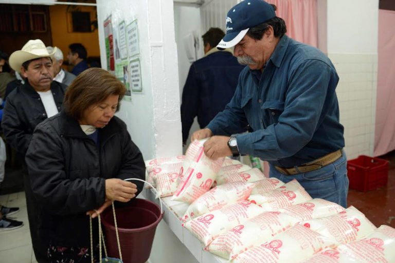 Reprueban en desarrollo social