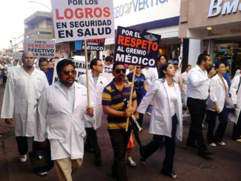 Médicos preparan protesta