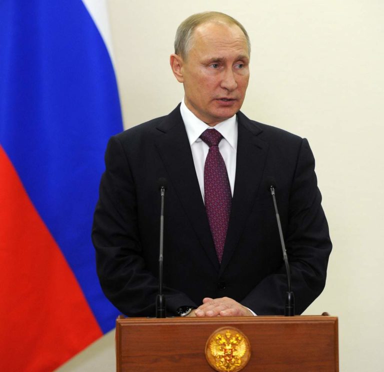 Ordena Putin prolongar 24 horas la pausa humanitaria en Alepo