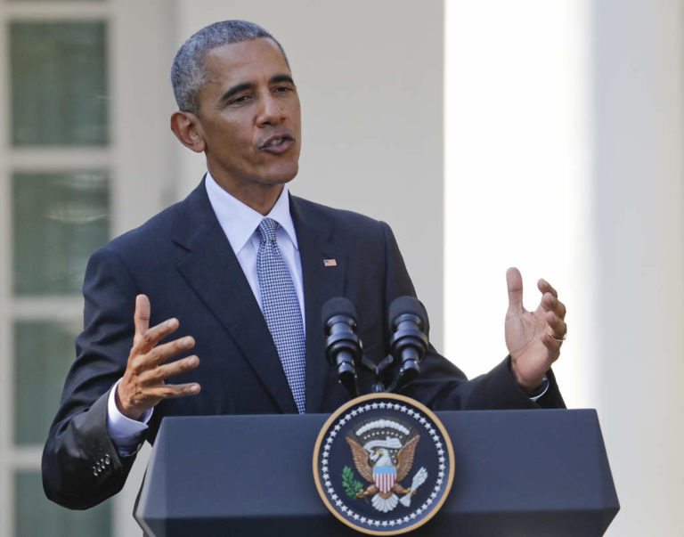 Pide Obama en español votar por un candidato a senador por Florida