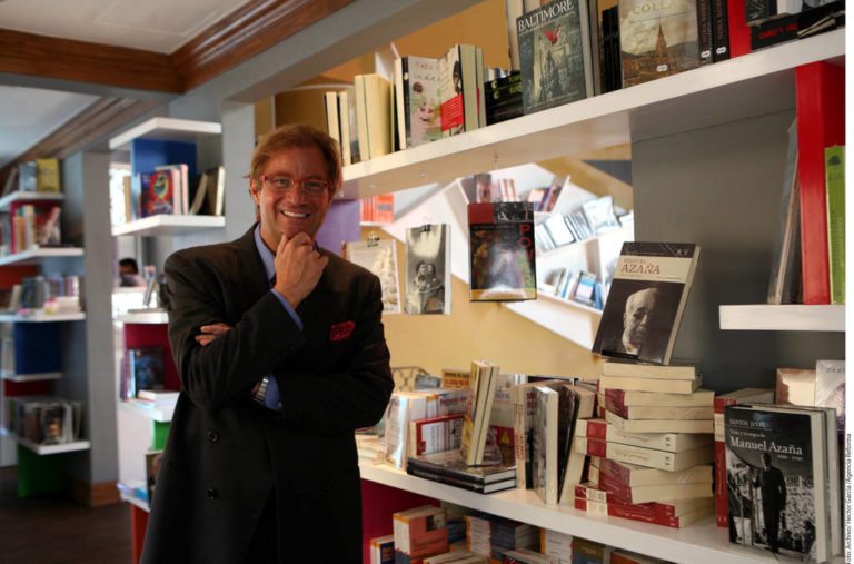 Modifica SRE voto y destituye a Roemer