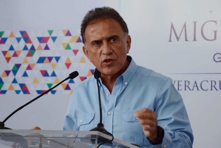 Acusa Yunes a Duarte de huir en helicóptero
