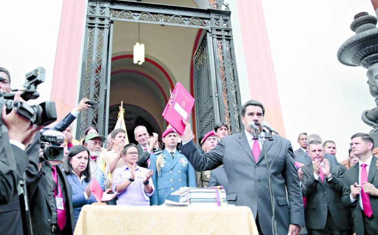 Aprueba presupuesto Maduro sin congreso – Quinta Fuerza