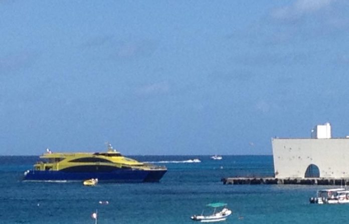 ferry Playa del Carmen-Cozumel