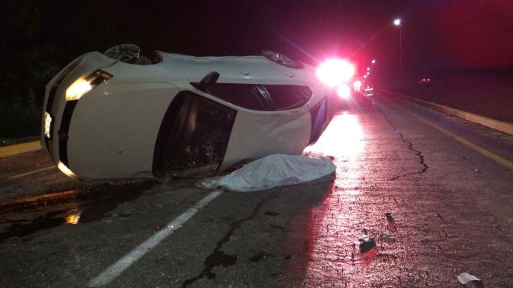 TRÁGICA NAVIDAD: Accidente vehicular de familia cobra una vida