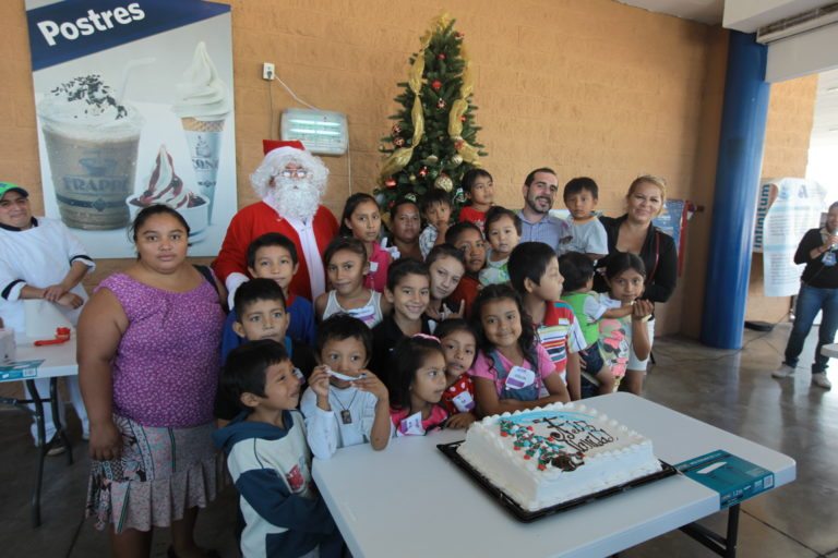 FESTEJA DIF A NIÑOS EN SITUACIÓN VULNERABLE