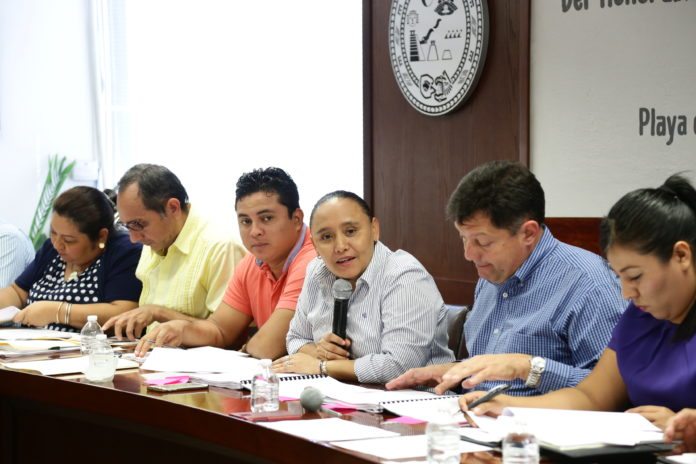 DONAN FUNCIONARIOS MUNICIPALES VEHÍCULOS