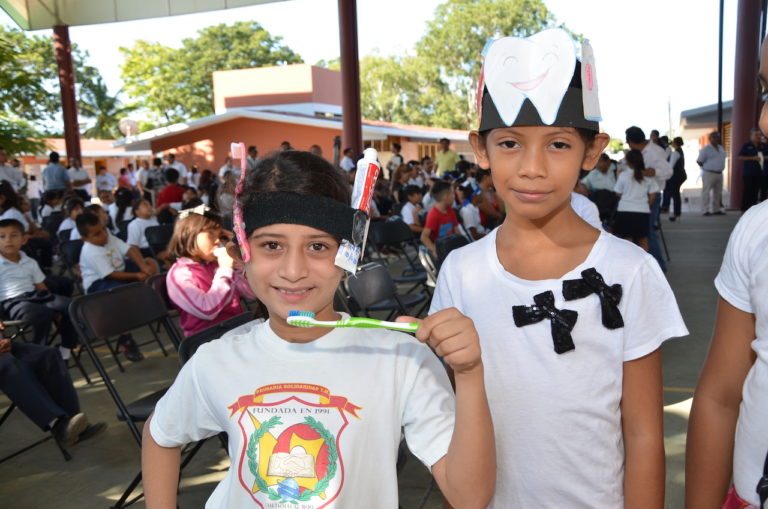 Primera Semana Nacional de Salud Bucal