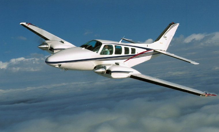 Cristina Torres analiza futuro de avioneta por su alto costo