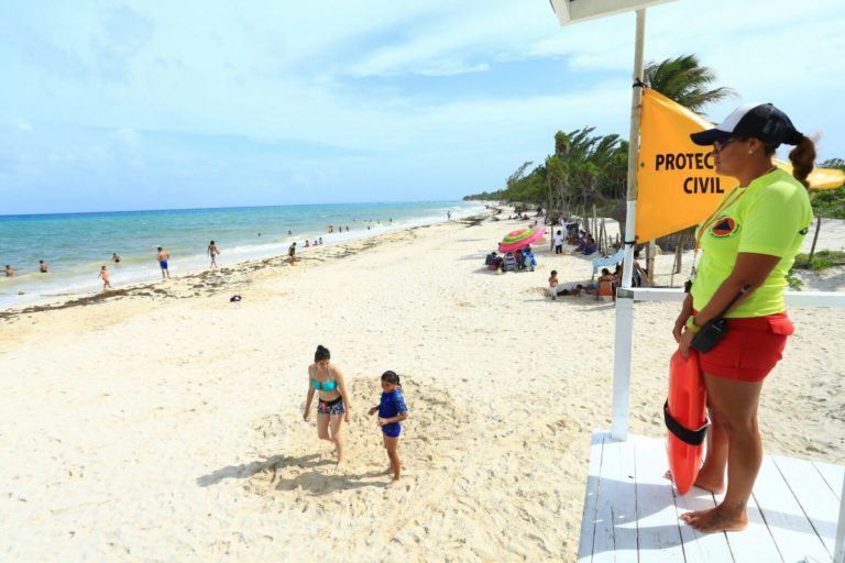 bandera azul 11062017