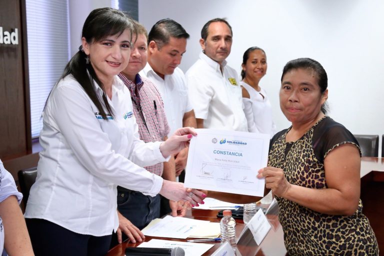 Mujeres emprendedoras recibirán 127 nuevos créditos