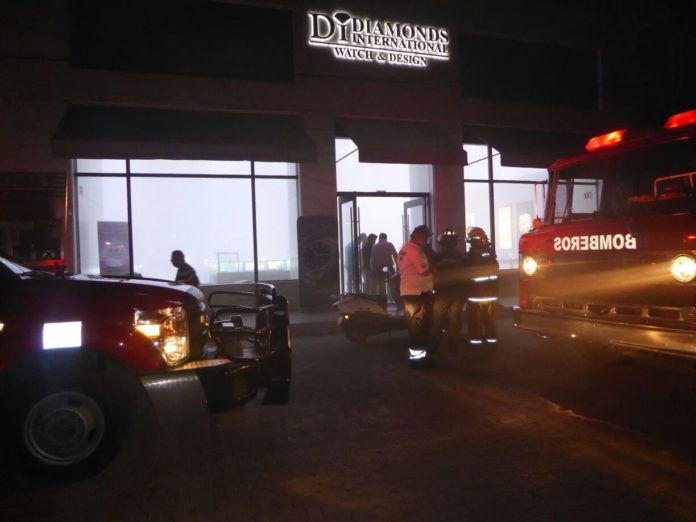 Asalto armado a la joyería Diamonds International en Playa del Carmen