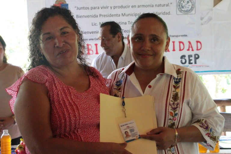 Productores de Uxuxubi reciben credenciales del Registro Municipal Agropecuario