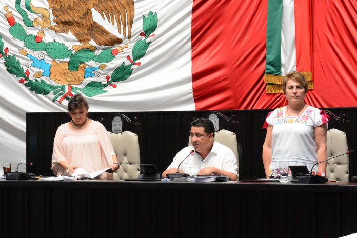 Primer informe del ejecutivo