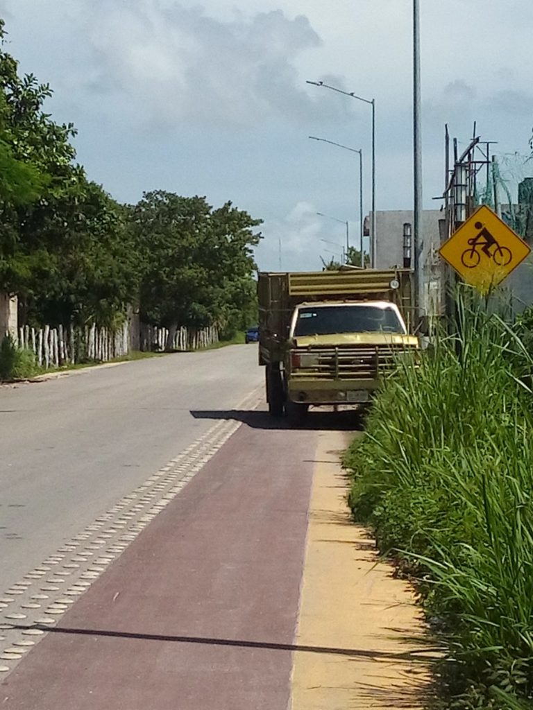 Fallan ciudadanos en respetar las ciclovías