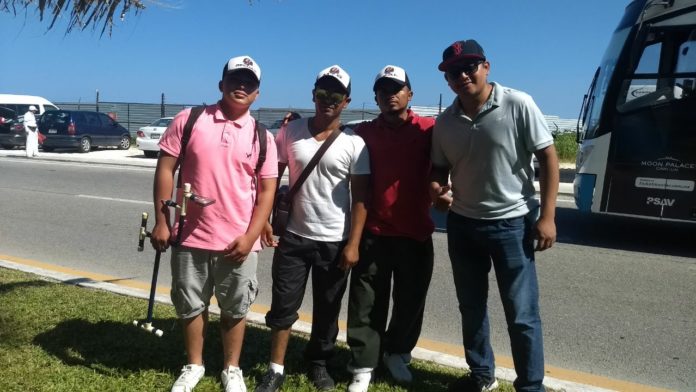 Dinastía Clan en Playa Delfines