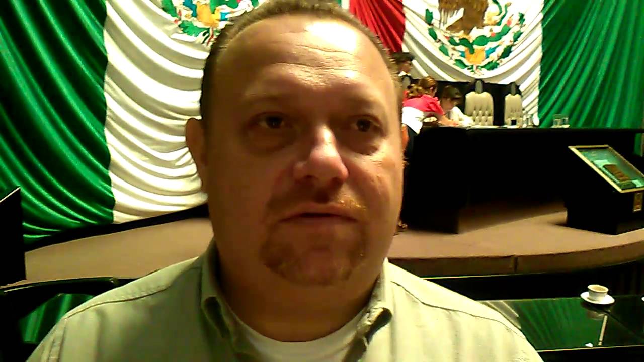 Chak Me ex mujeriego genera escándalo en Palacio Municipal; ordena apresar a cuñada