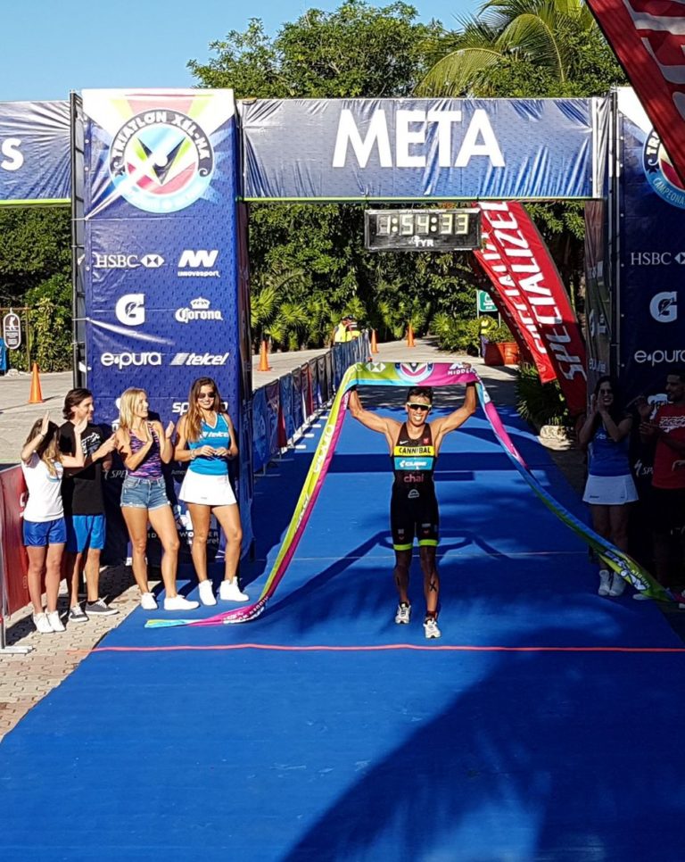 Jaliscienses se imponen en el Triatlón Olímpico Xel-Há 2017