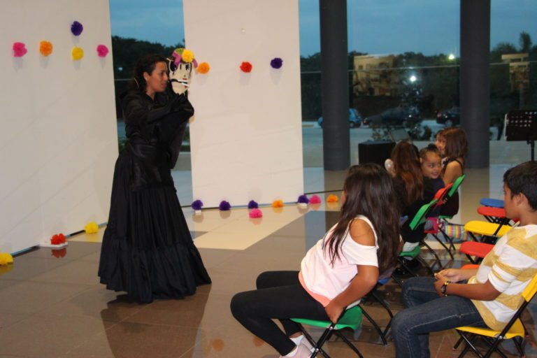 Con “Francisca y la muerte” celebran al festejado de hoy: El libro