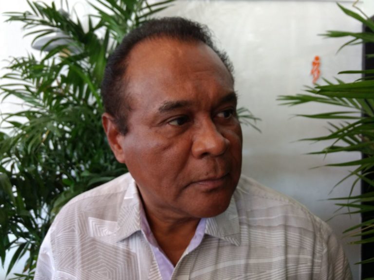 Joaquin Hendricks se descarta para candidatura