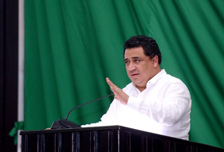 Paquete económico 2018 responde a necesidades del Estado: Dip. Eduardo Martínez Arcila