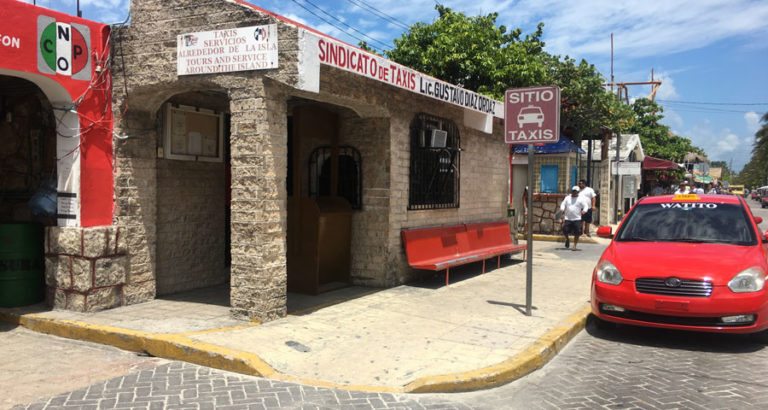 José Magaña, nuevo líder del gremio taxista en Isla Mujeres