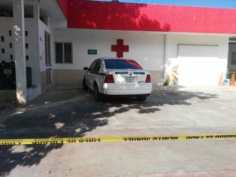 Balean taxi en la Cobá