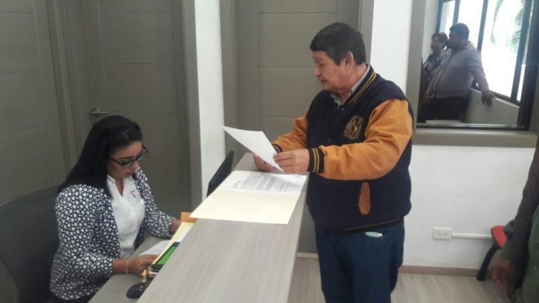 Exige Hugo Gonzalez consulta pública