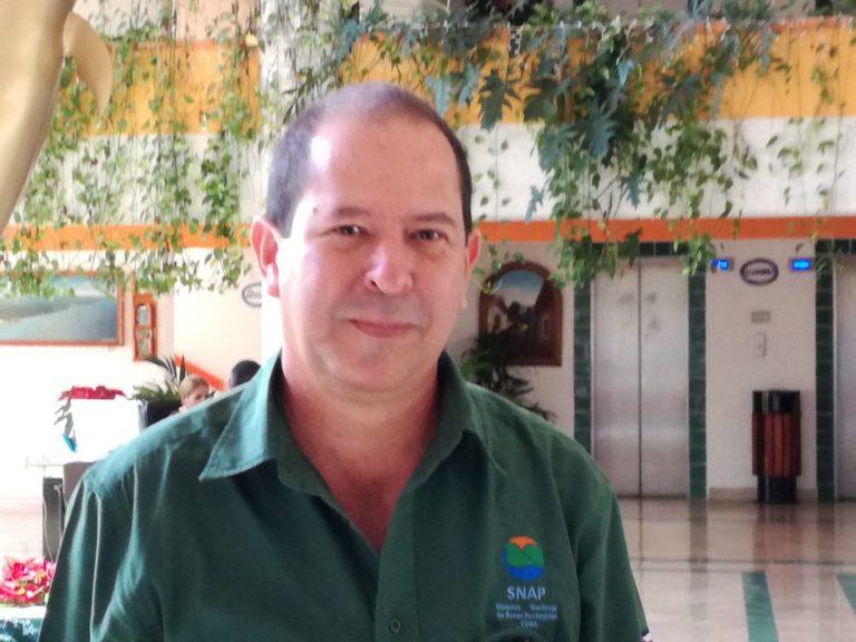 Delegación de cubanos aprende sobre turismo en Cozumel