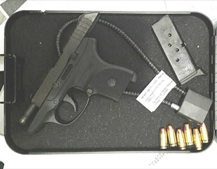 Pistola hallada en Terminal 3 del Aeropuerto de Cancún