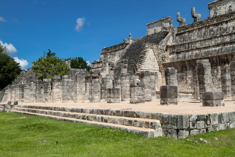 Con ciudades mayas representan el trabajo de este desaparecido arqueólogo