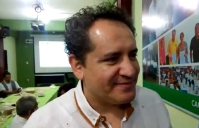 LEON RICARDO LIZARRAGA