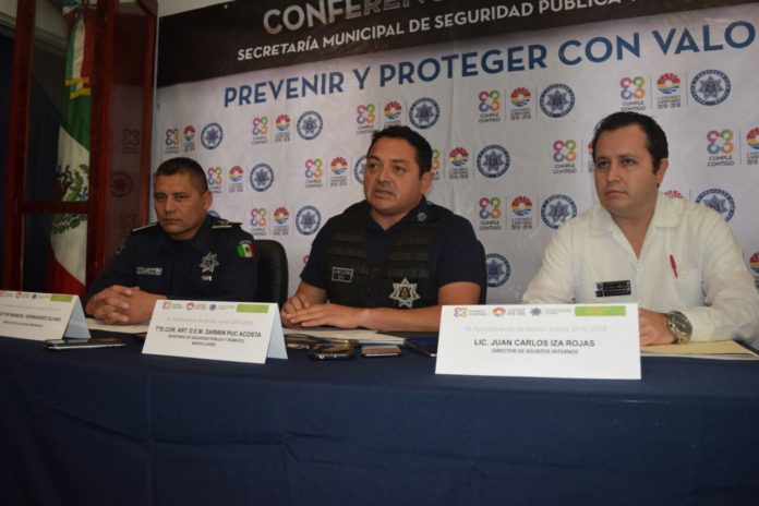 Darwin Puc en rueda de prensa en Cancún