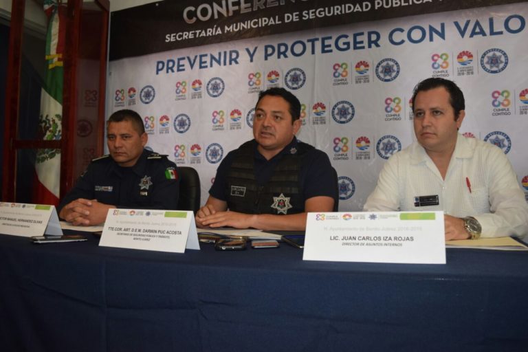 Darwin Puc en rueda de prensa en Cancún