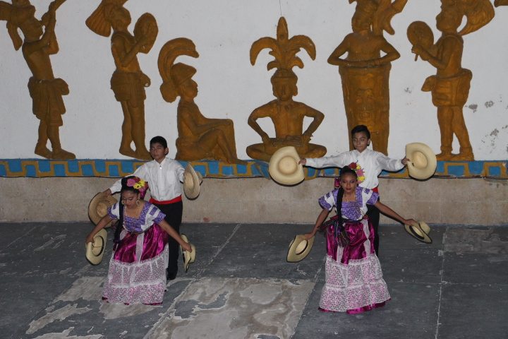 Niños playenses mostrarán el folclor mexicano cada semana