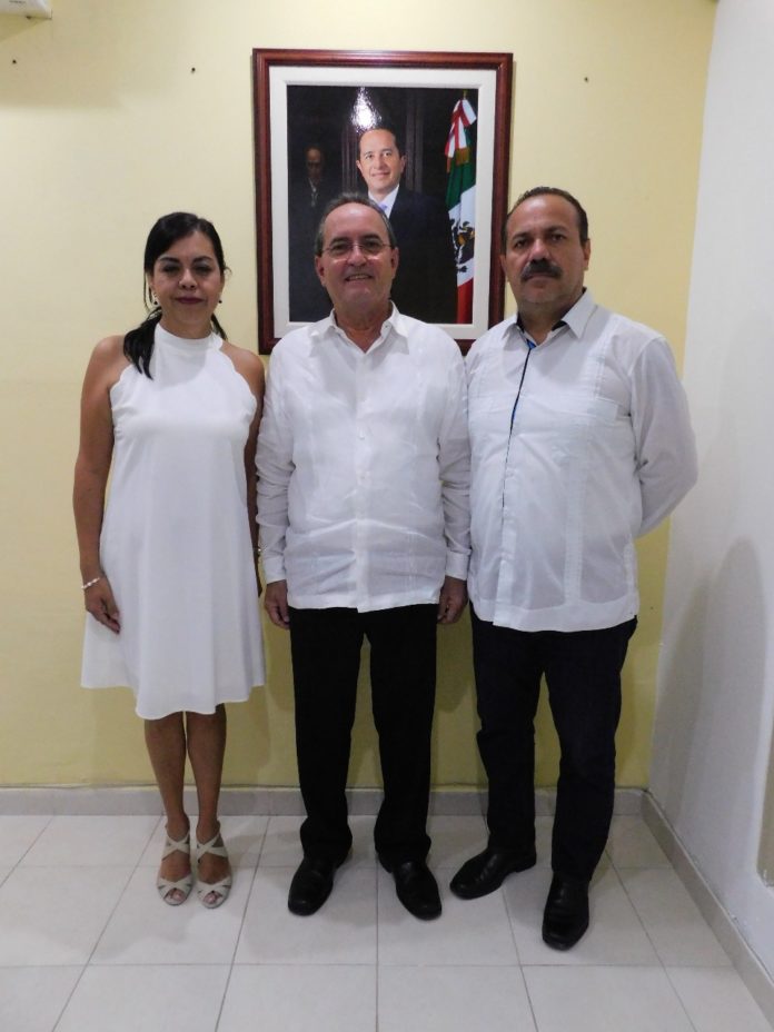 Chetumal.- Con una amplia experiencia en los tres niveles de gobierno, llega como encargada del Despacho de la Secretaría de Desarrollo Social de Quintana Roo, la Maestra Rocío Moreno Mendoza.