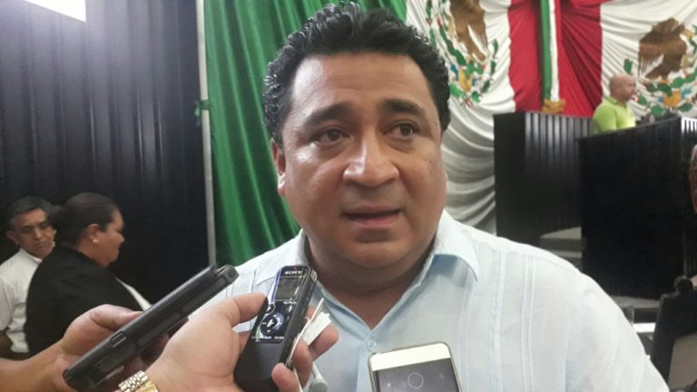 Eduardo Martinez Arcila, presidente de la Gran Comisión del Congreso del Estado