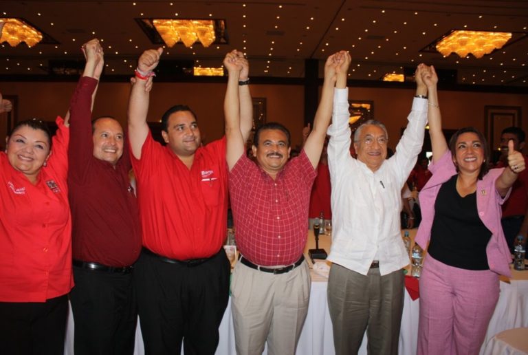 Martín De la Cruz usa “poder camaleónico” para buscar puestos de elección popular