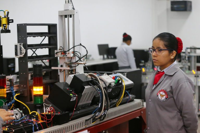 Señalan al desarrollo tecnológico como puntero en las tendencias ocupacionales de 2018