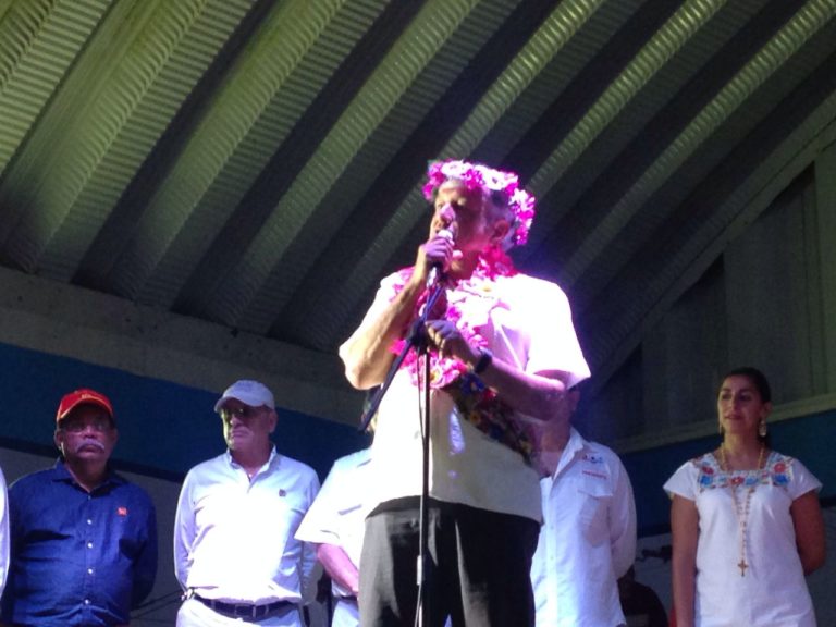 AMLO visita Ignacio Zaragoza, en Lázaro Cárdenas