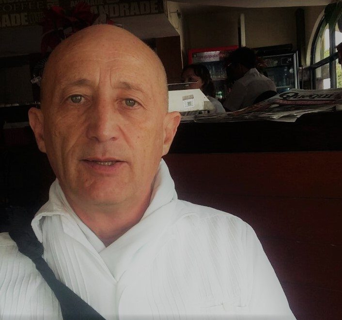 Denuncia padre a hoteles que protegen invasiones