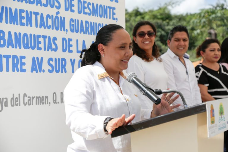 Continúa interconexión de vialidades en Solidaridad