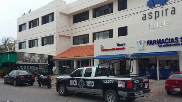 Extranjero se suicida en hotel de Playa del Carmen