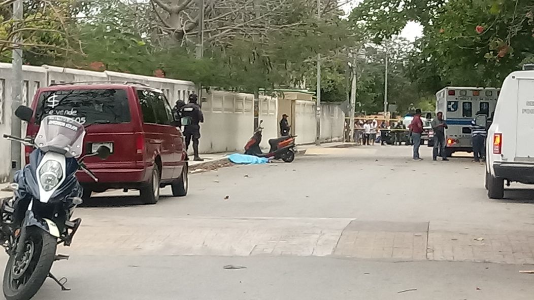 Ejecutan a policía municipal en Playa del Carmen