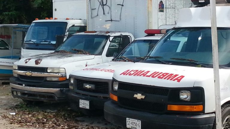 Exigen ejidatarios a Sesa les devuelvan su ambulancia
