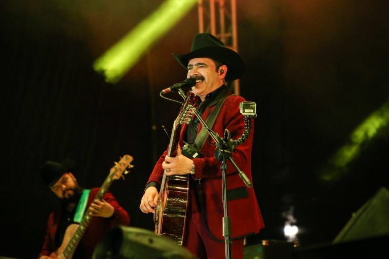 Concluye carnaval de Playa del Carmen  con presentación de Tucanes de Tijuana